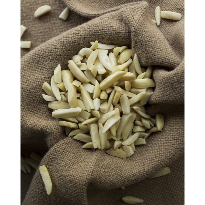 

Almond Blanched Slivered Natural Kacang Cacah Cincang Rebus Premium