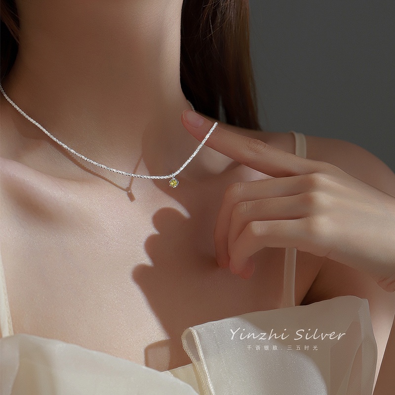 Kalung Rantai Klavikula Hias Liontin Zamrud Gaya Vintage Untuk Wanita
