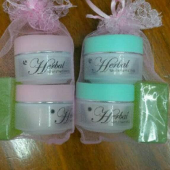 

Baru 6BN CREAM HERBAL ALGAE PINK / KRIM HERBAL HIJAU/ CREAM WALET HERBAL ORIGINAL OG S Q0S