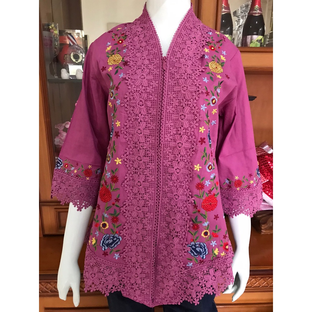 Kebaya alexuez  brukat tebal  warna bordir timbul kombinasi brukat //kebaya alexuez premium 0994