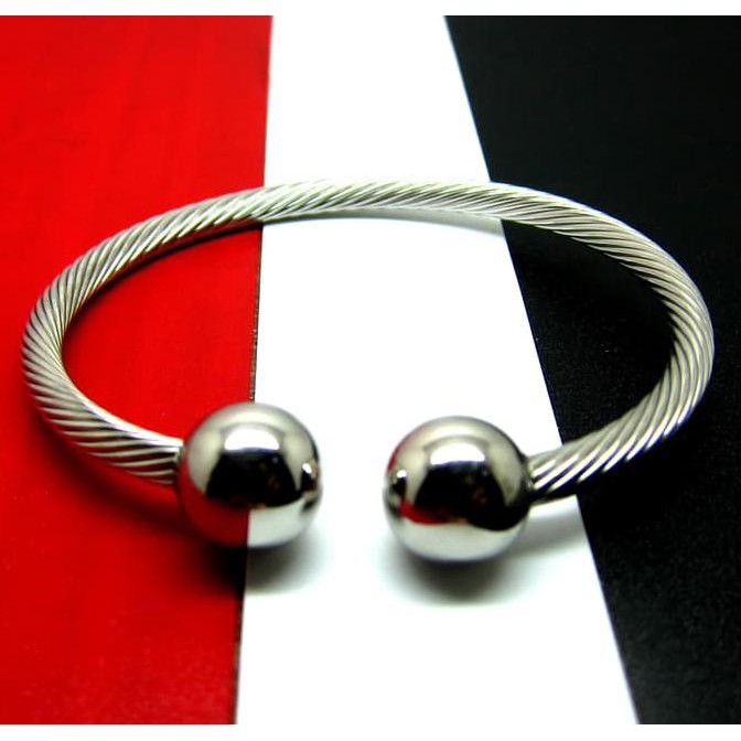 Gelang Tinju Titanium