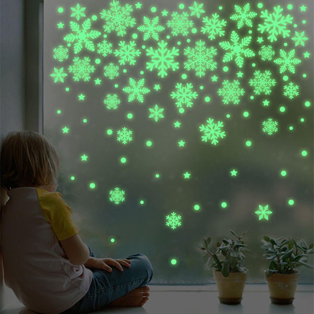 Populer 50pcs /bag Stiker Natal Kreatif Glow in the Dark Kamar Anak Decals Wall Stickers