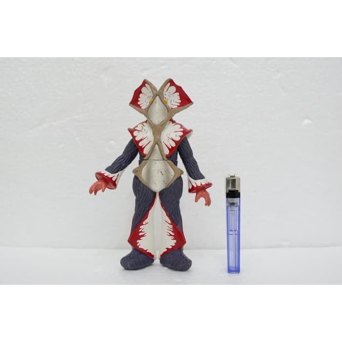 Pajangan Mainan Bandai Monster Kaiju Ultraman 6 Inch Vinyl Action Figu