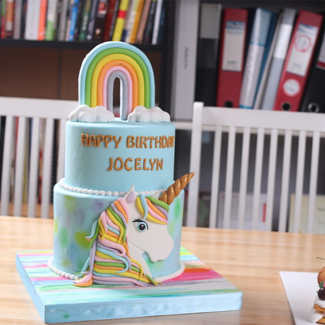 

Kue Ulang Tahun / Birthday Cake Unicorn 2 susun / MHN BACA KETERANGAN