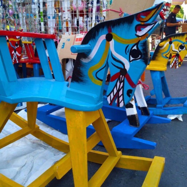 Kuda kudaan kayu papan