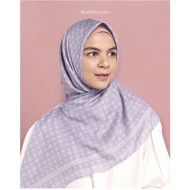 RIA MIRANDA NARA MONOGRAM SCARF LILAC