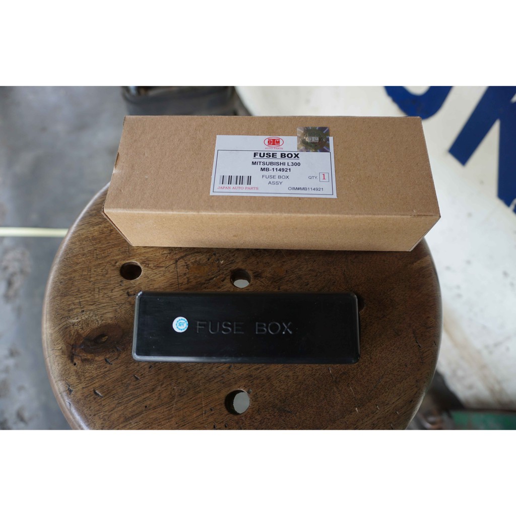 Box Sekring / Fuse Box Mitsubishi L300