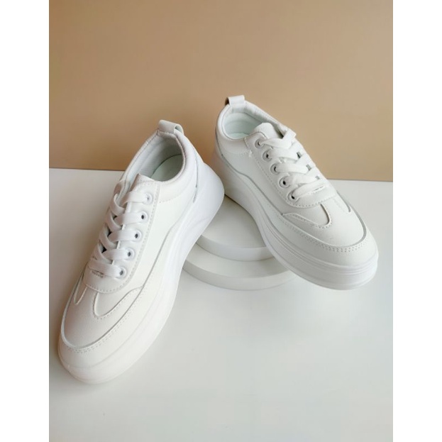 ST.MORITZ 778-85 WHITE SEPATU SPORT / SNEAKERS WANITA