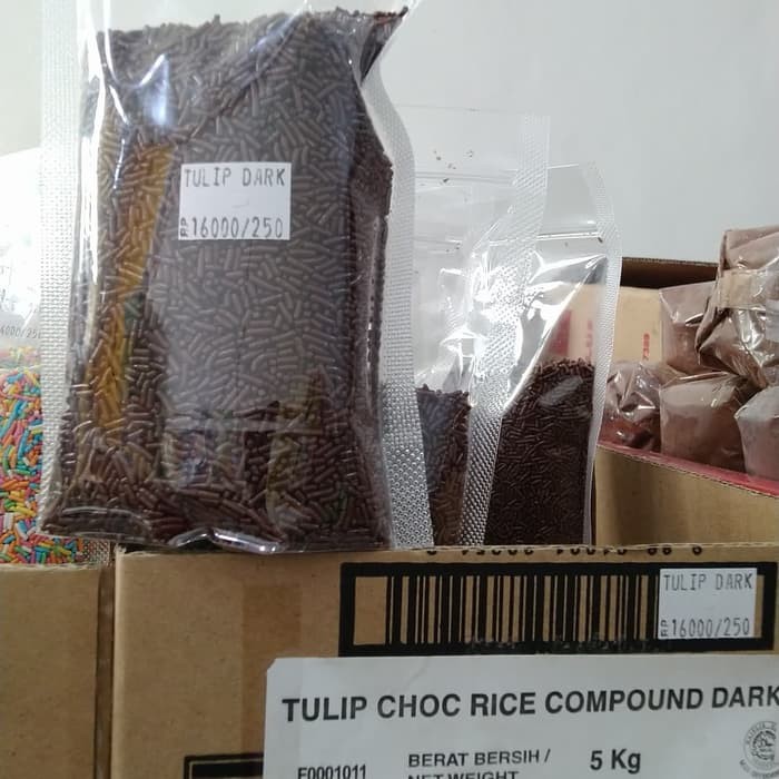 

Tulip chocorice chocolate repack 250gr / meses coklat/ vermicelli - TulipDark 250g