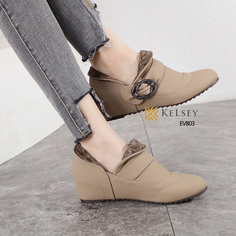 Kelsey Sepatu Boots Wanita /  Sepatu Boots 5cm Heels Wanita EV803