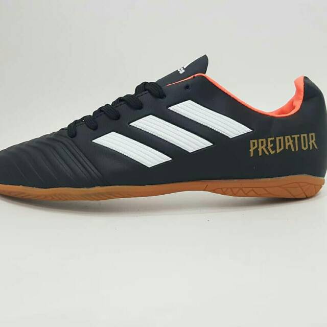 Sepatu Futsal Adidas Predator Black