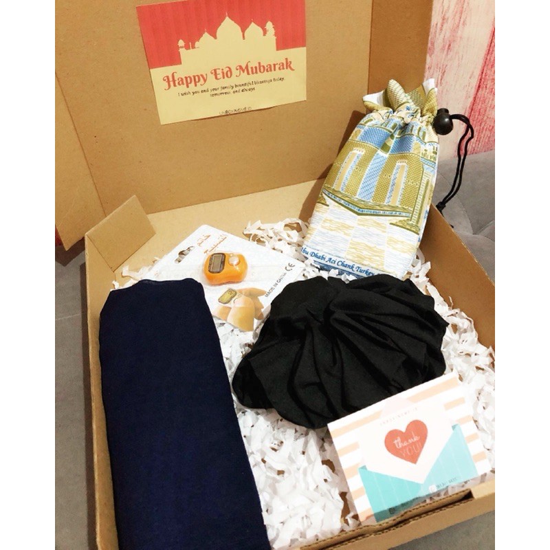 

hampers gift box kado ultah kado wisuda kado wedding