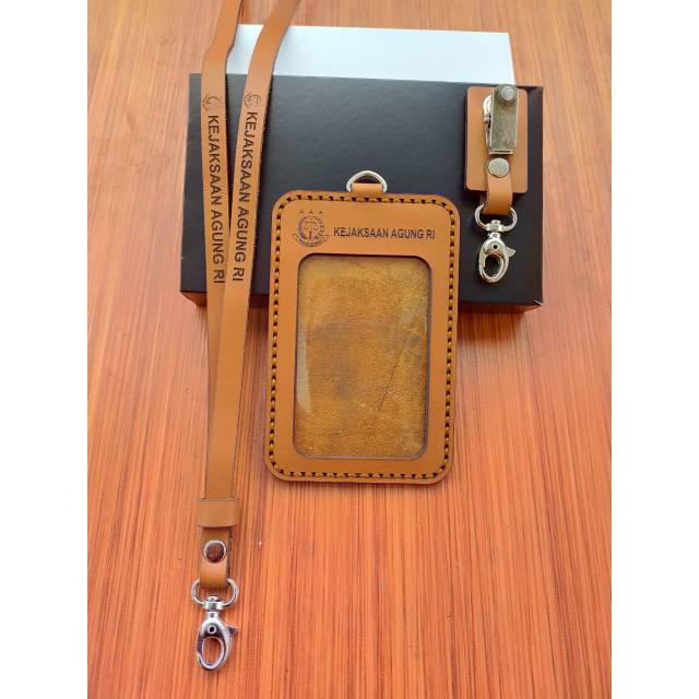 

ID CARD KULIT 2 LAPIS