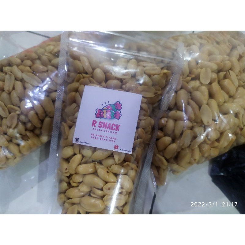 

Snack Kacang bawang 250gr super enak by Mama Fitato