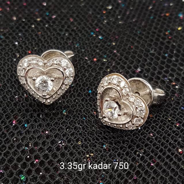 Anting Emas 17 K - Putih 3.35gr Kadar 750 - 3240