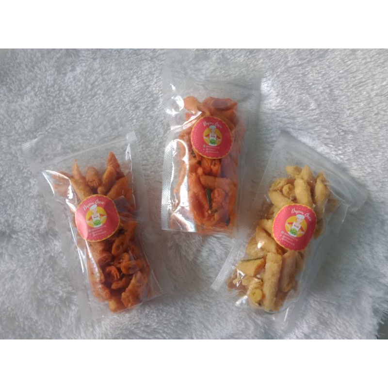 

kulpi/ luring/ kripik lumpia goreng kering cemilan (harga per 2 Pcs)