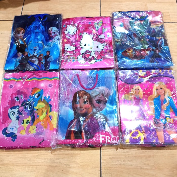 

✨ BISA COD ✨ Tas Goodie Bag Impor UK 30x23x8 Bahan Plastik @12pcs