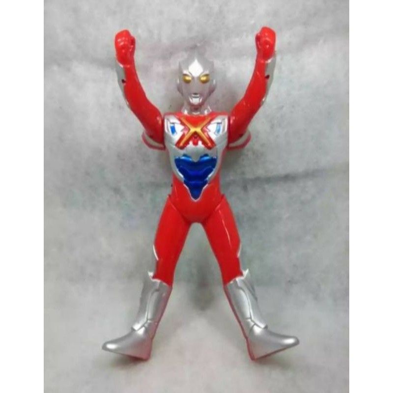 ULTRAMAN X  LAMPU +SUARA SIZE 30CM /MAINAN ANAK ROBOT ULTRAMAN