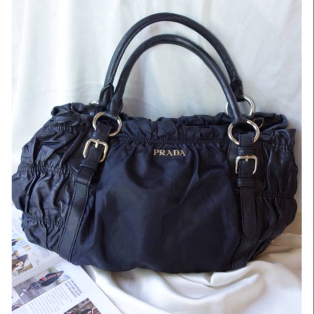PRADA Leather Canvas Handbag Tas Bahu Second Preloved Bekas