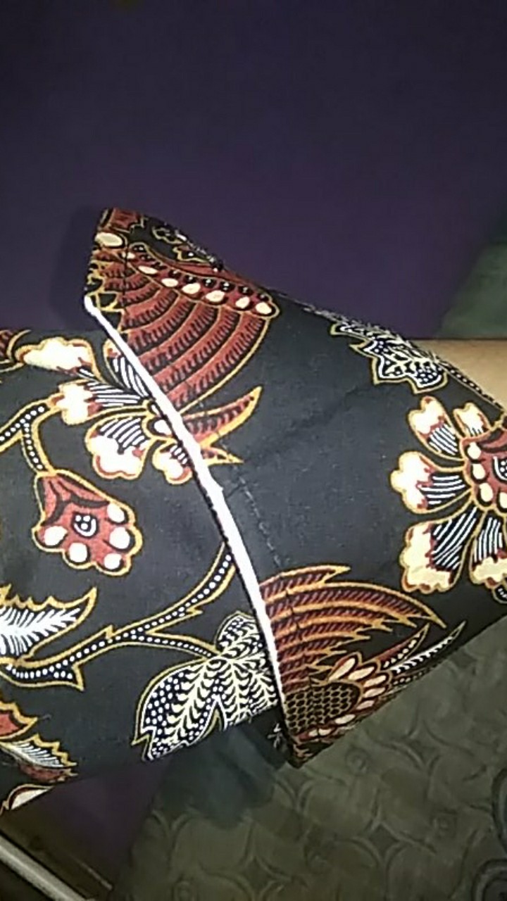 Kemeja Batik Pria Lengan Panjang Bl66 Katun Motif Modern Dixmont Semi Slimfit