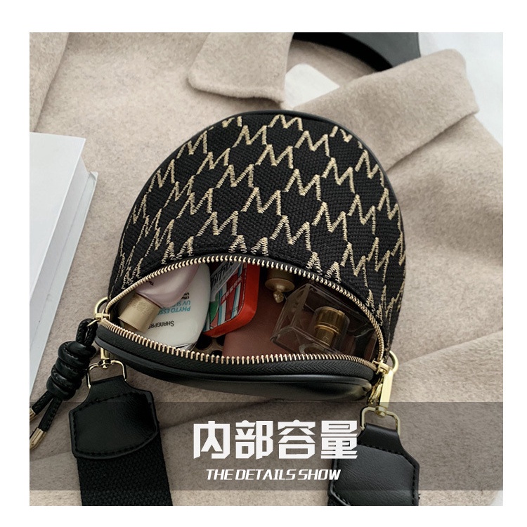 157841 Tas Selempang Wanita Import (1 KG MUAT 4) CR7841