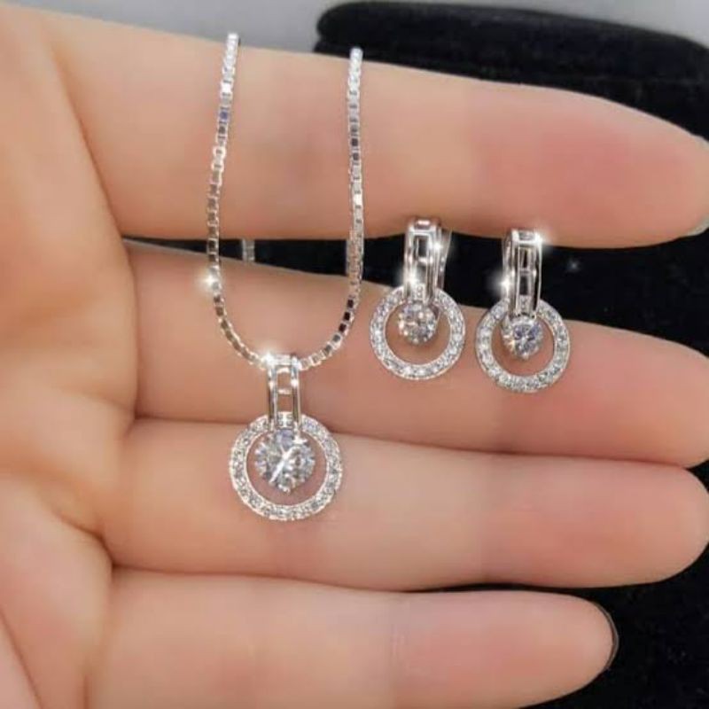 berlian putih  set berlian