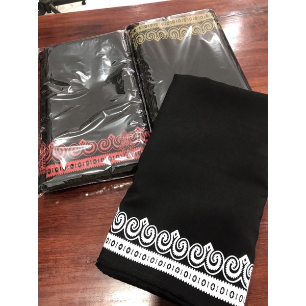 Sarung Toraja Hitam