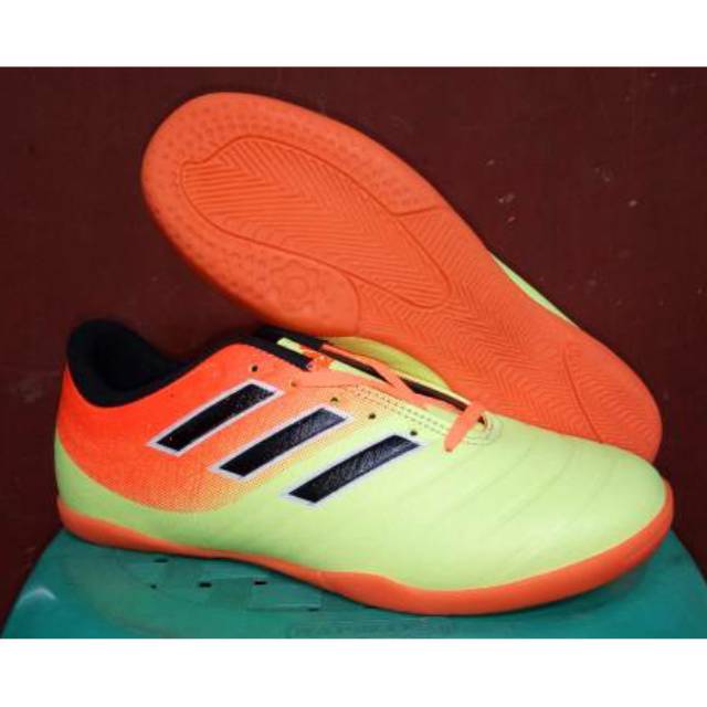 BIG Size 44 45 46 Sepatu Futsal Adidas Jumbo