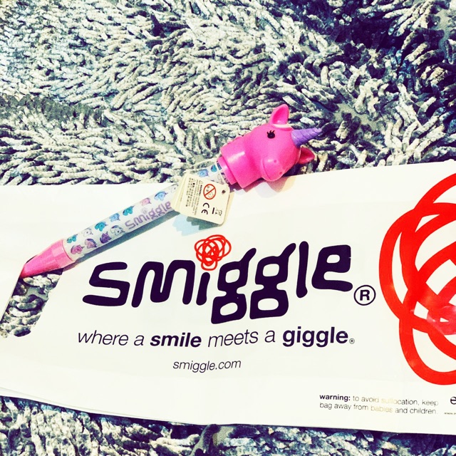 

Smiggle pen unicorn