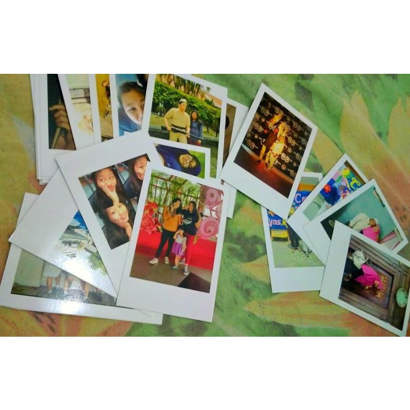 POLAROID UKURAN 7x10 CM ( 1 Paket isi 18pcs )