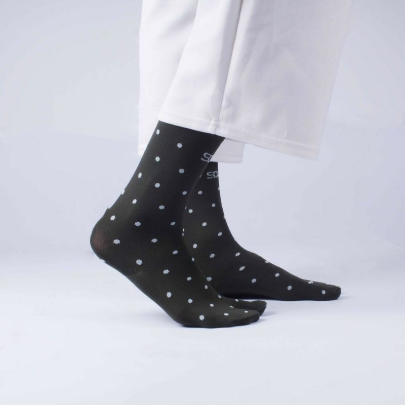 Kaos Kaki SOKA Essentials Polkadot - Kaos kaki Jempol Pendek Size M Motif-M-Army|HijauTua
