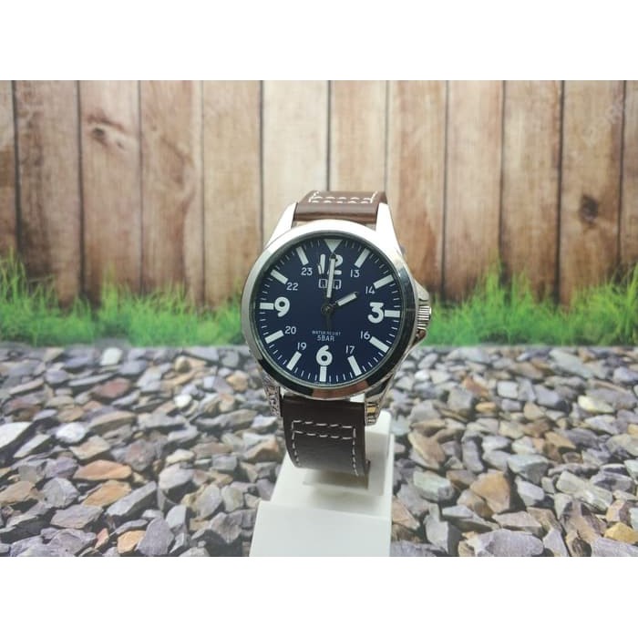 Q&Q QQ QnQ Analog Jam Tangan Pria Kulit Cokelat QB12J335Y Original