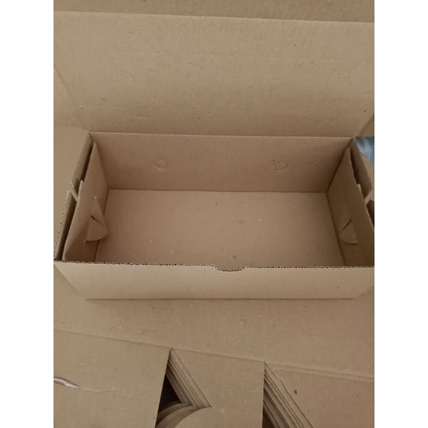 

Karton Box Carrugated 22x11x7 dus brownies
