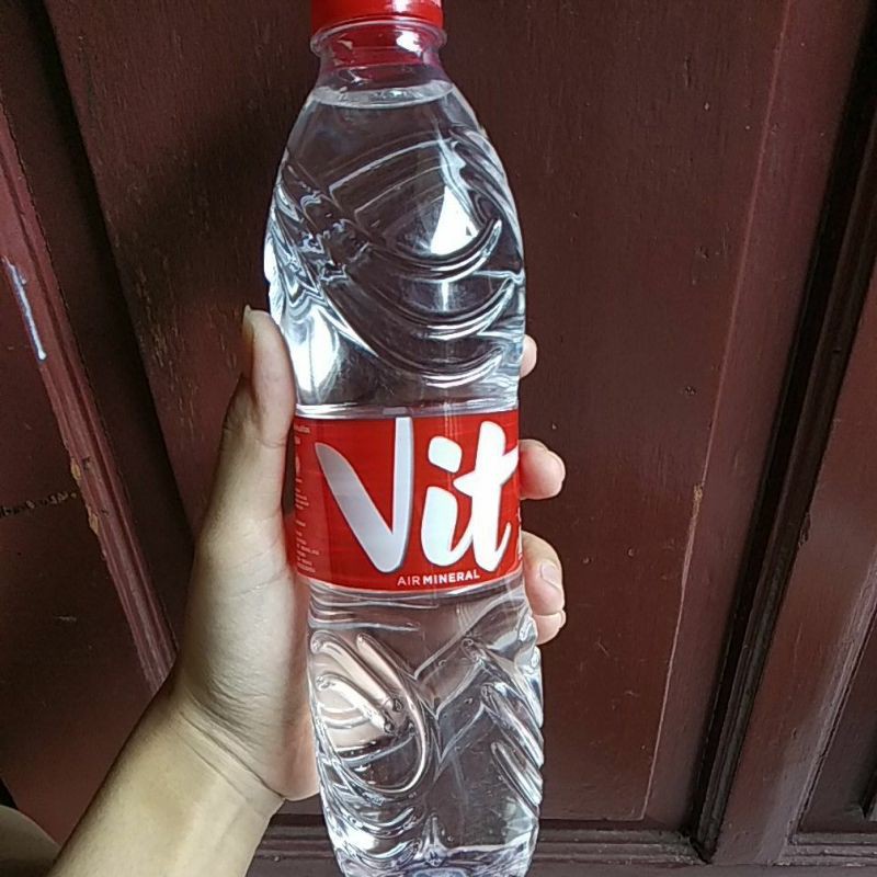

vit air mineral kemasan 500ml tersegel aman