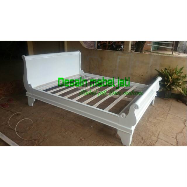 Dipan bagong jati minimalis cat duco warna putih