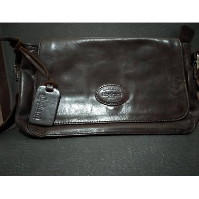 Abekani Lb 017 (onbooked)