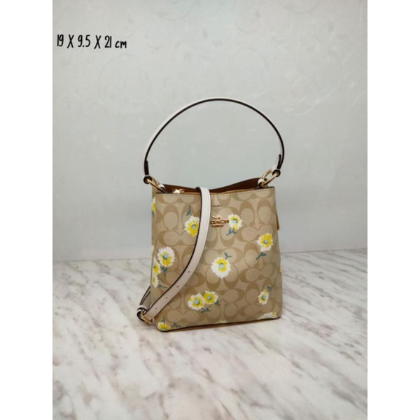 Coach Small Town Bucket Daisy
