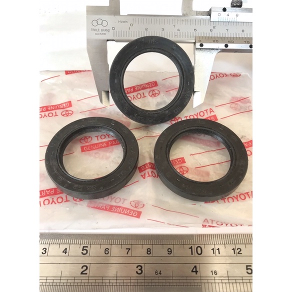 Seal Oli Transmisi Belakang RR mobil Avanza Xenia Grandmax Rush Terios