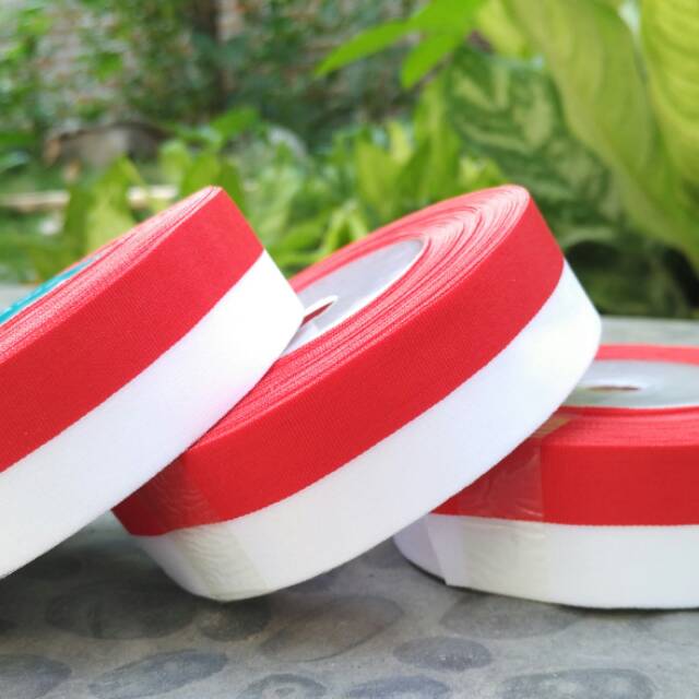 Pita merah putih 2.5cm per roll