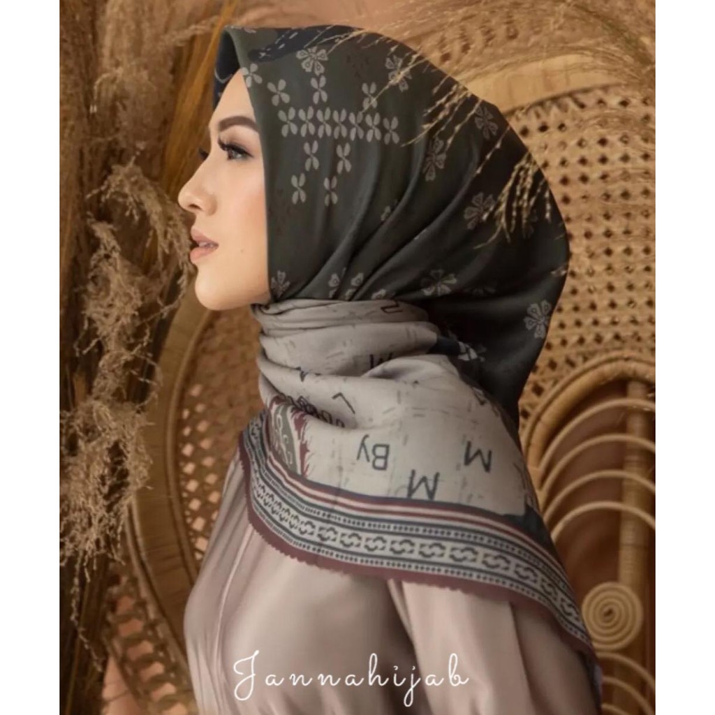 HIJAB SEGI EMPAT / KERUDUNG ISWARA SCARF BY WEARING KLAMBY KW SUPER PREMIUM TERBARU