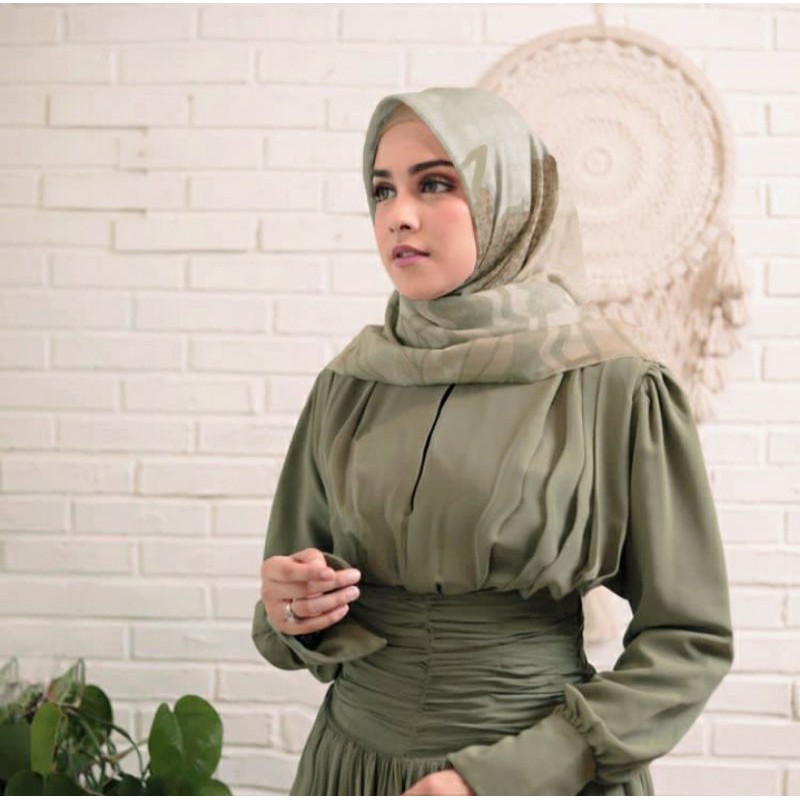 PROMO / VIKA/ JILBAB VOAL PREMIUM / GROSIR HIJAB / HIJAB SEGI EMPAT / VOAL MOTIF PREMIUM / DEENAY KW