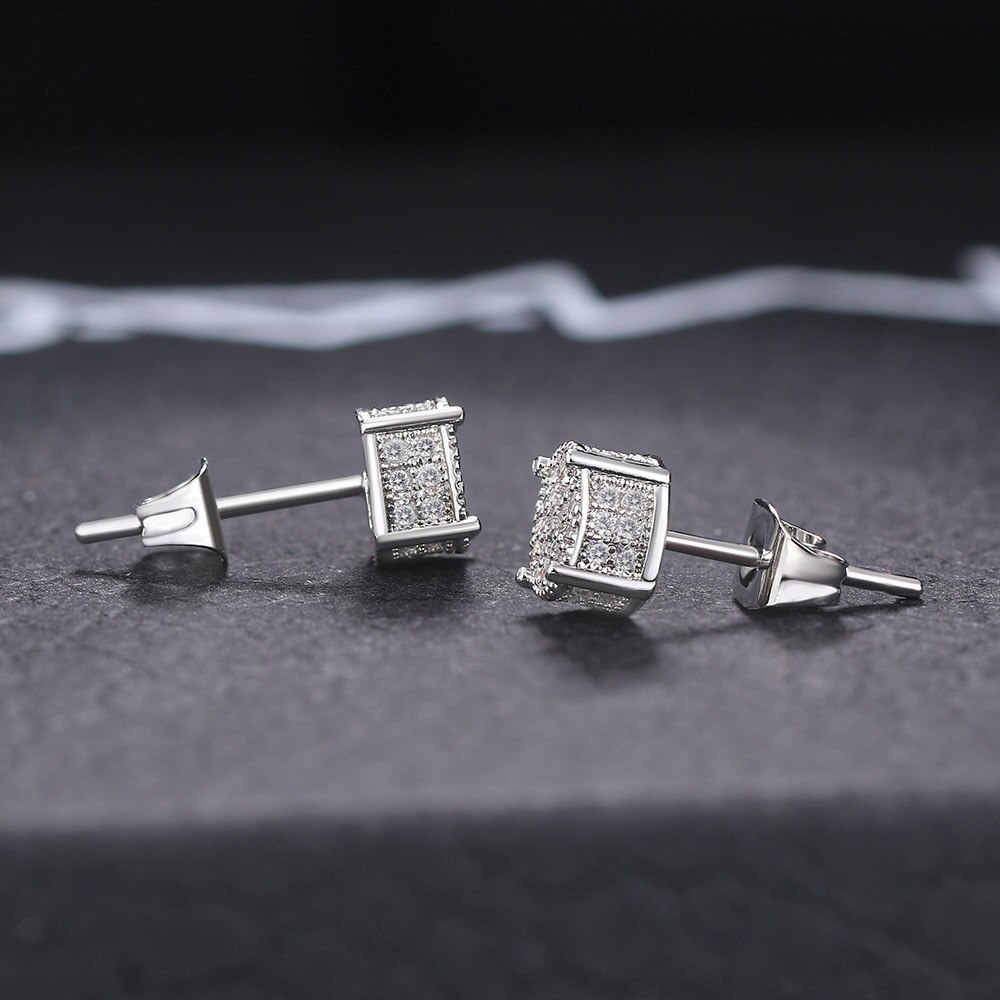 Anting Stud Zircon Warna Emas Gaya Punk Hip-Hop Untuk Pria Dan Wanita