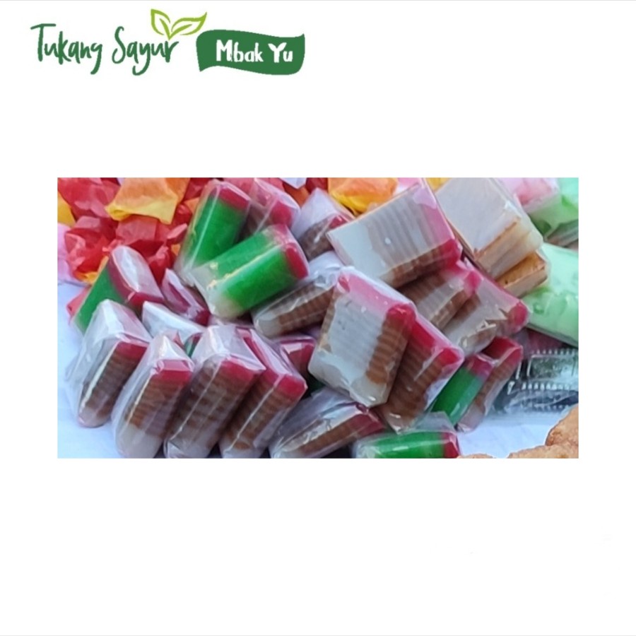 

Kue lapis jajanan pasar ( harus pagi gaes ) isi 8 pcs