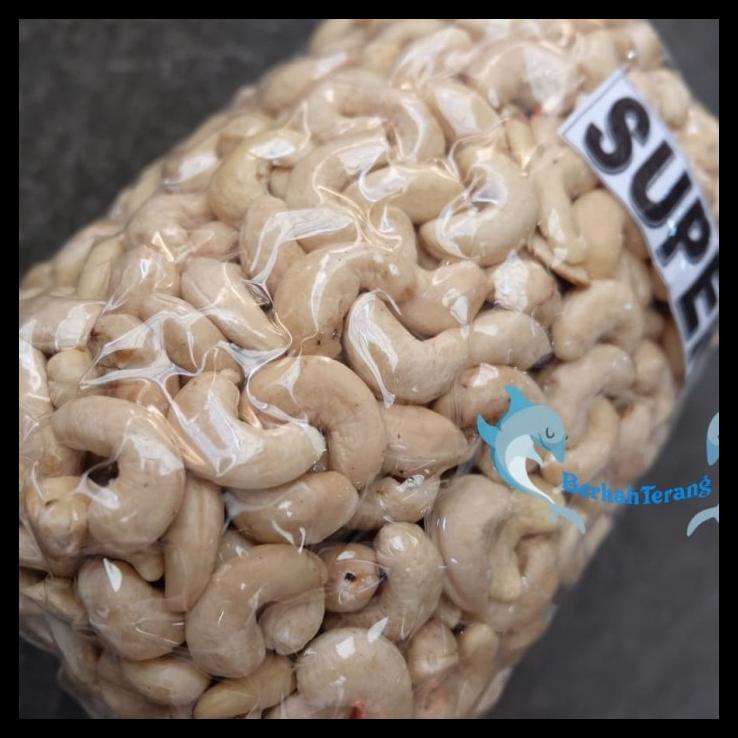 

DISKON TERBATAS !!! KACANG MEDE / KACANG MENTE / METE SUPER SULAWESI 1KG TERLARIS