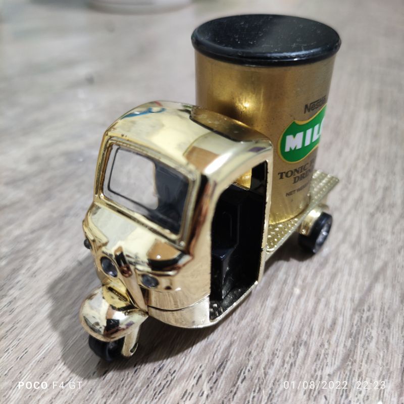Mainan Mobilan Milo Truk Gold Bemo Diecast