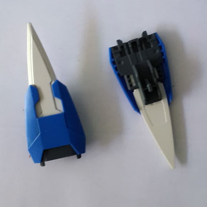 HG 00 1/144 GN-0000+GNR-010 GUNDAM 00 Raiser - GN SHIELD - BANDAI