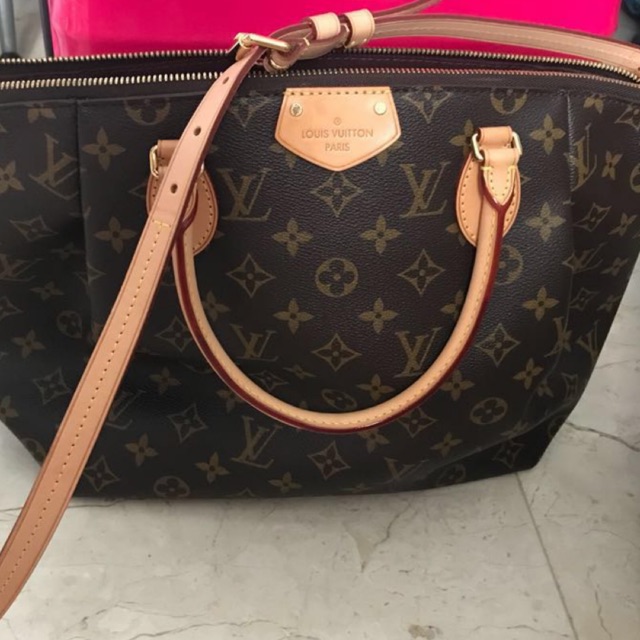 SOLD - LV Turenne MM (2015) ORI