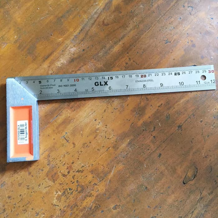 

PENGGARIS SIKU BESI 12 INCHI - 7070900