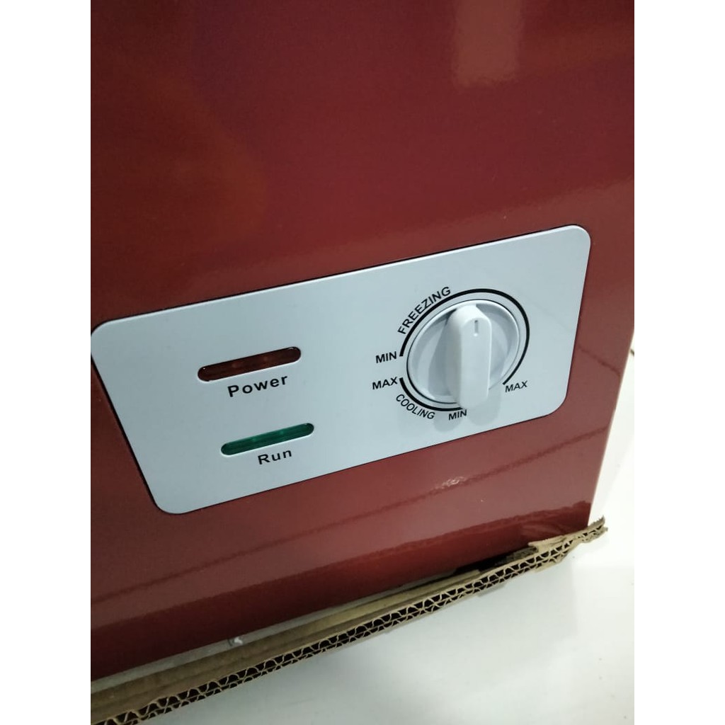 Chest Freezer ARTUGO CF 101 B 100 Liter Merah Bergaransi Resmi