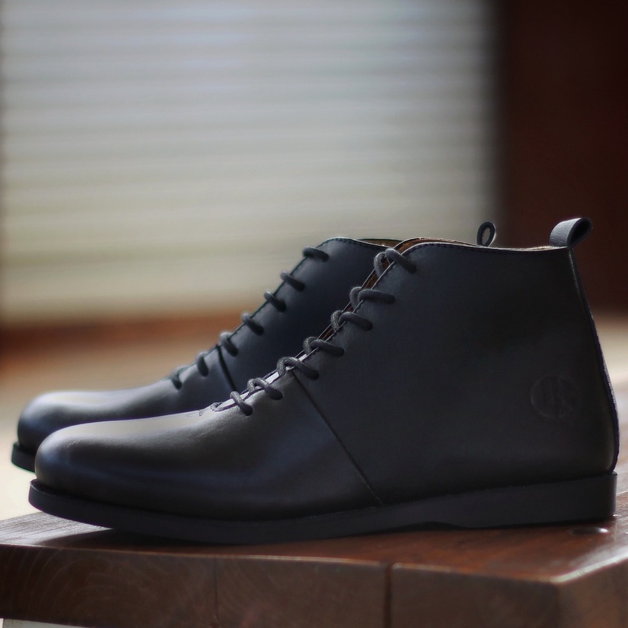 STREAM BLACK (KULIT ASLI) |ManNeedMe x Reyl| Sepatu Boots Pria Formal ORIGINAL